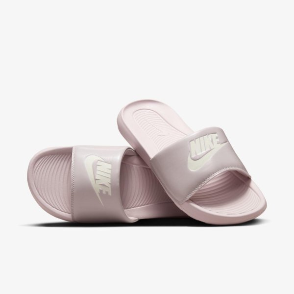 Женские тапочки NIKE W VICTORI ONE SLIDE