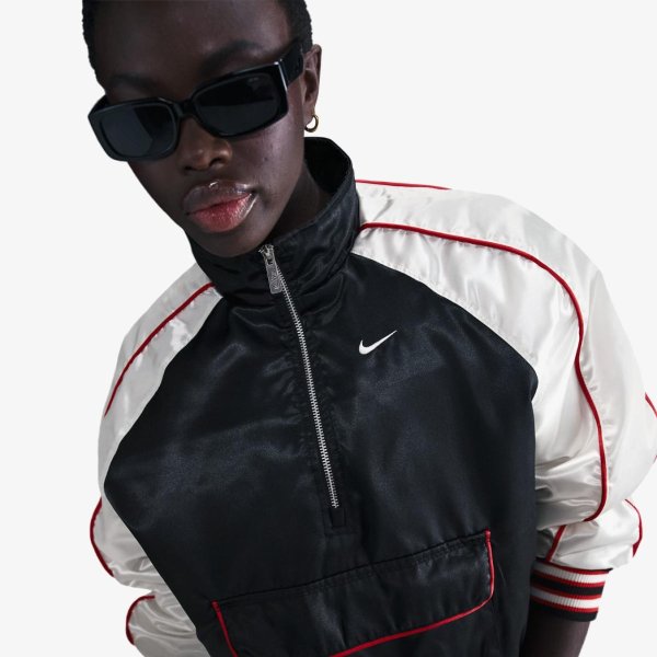 Женский бомбер NIKE SPORTSWEAR