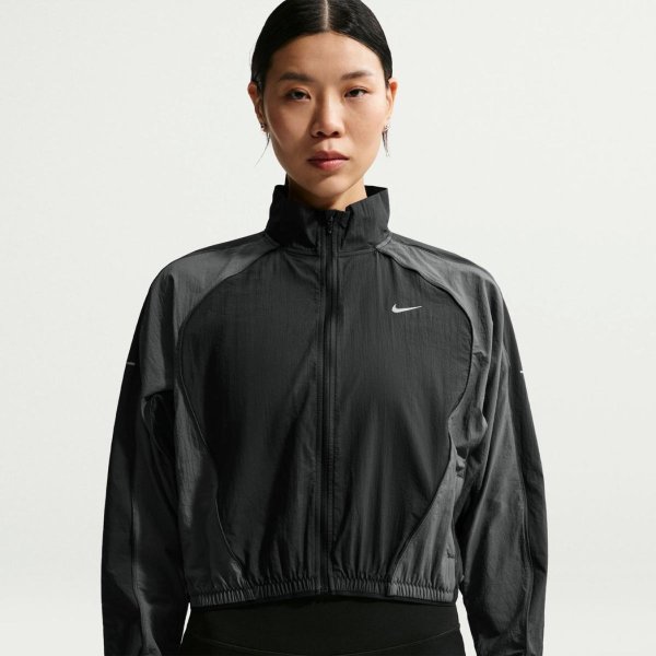 Женская ветровка NIKE W NK SWIFT UV RPL JKT NV