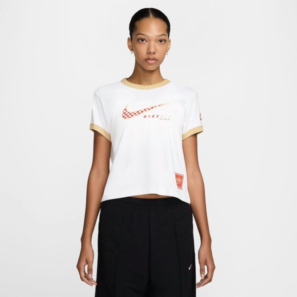 Женская футболка NIKE W NSW CLUB SS TEE MOTO RGR