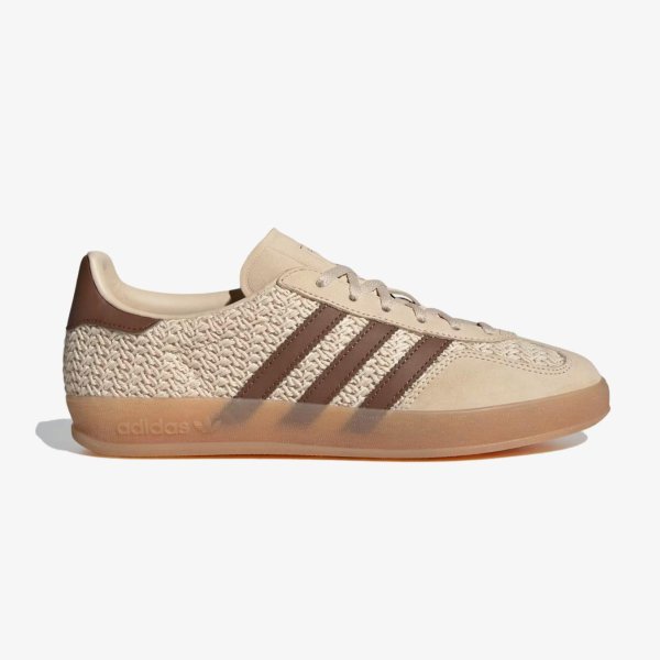 Женские кроссовки ADIDAS WMNS GAZELLE INDOOR SAND STRATA / PREMIUM BROWN
