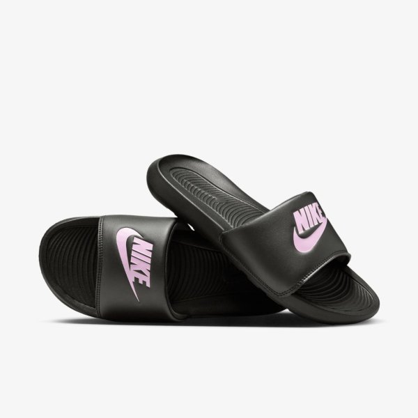 Женские тапочки NIKE W VICTORI ONE SLIDE