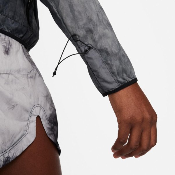 Женская ветровка NIKE W TRAIL REPEL JKT