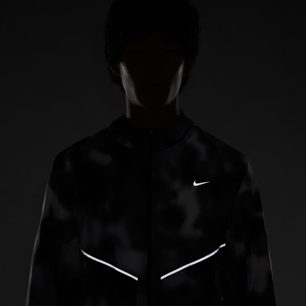 Чоловіча вітровка NIKE M NK UV RUN DIV AOP JKT