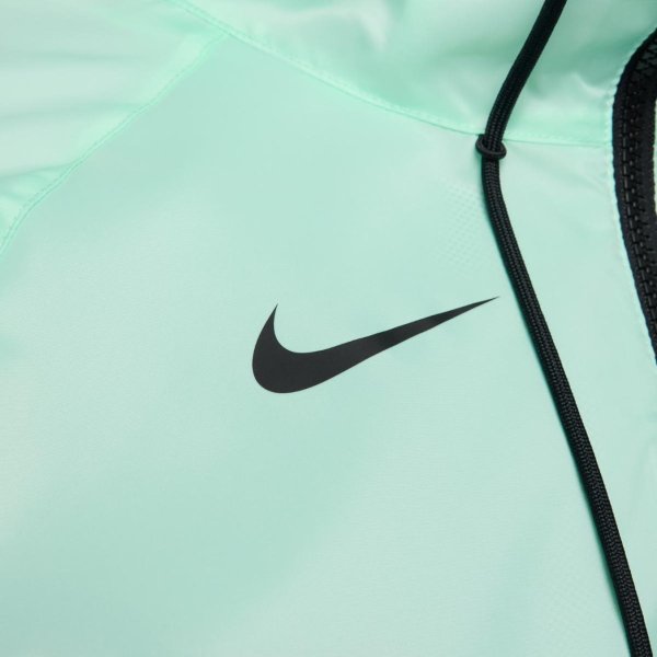 Мужская ветровка NIKE CFC MNSW SPE WVNLNDWR HD JKT