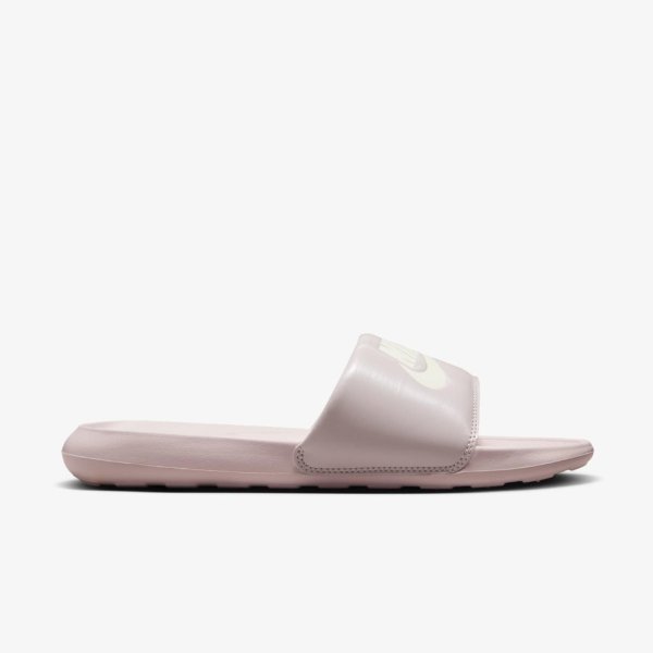 Женские тапочки NIKE W VICTORI ONE SLIDE