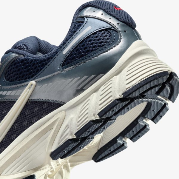 Мужские кроссовки NIKE V5 RNR