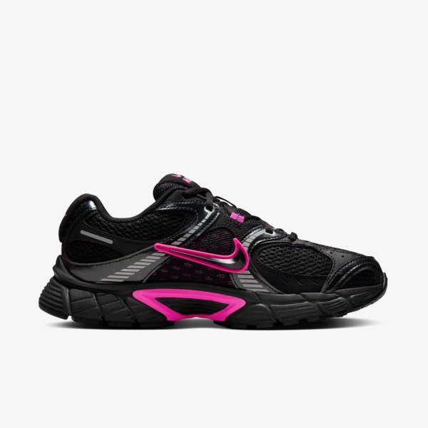 Женские кроссовки NIKE W V5 RNR