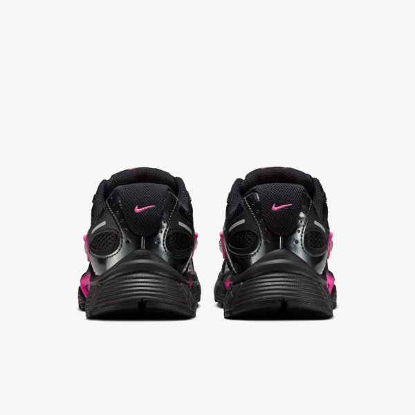 Женские кроссовки NIKE W V5 RNR