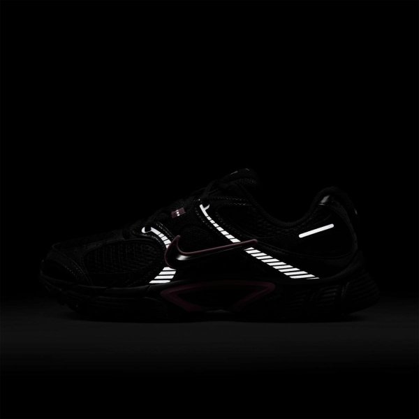 Женские кроссовки NIKE W V5 RNR