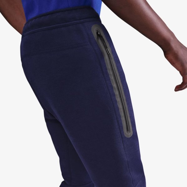 Чоловічі штани NIKE FCB MNSW TECH FLC JGR PANT