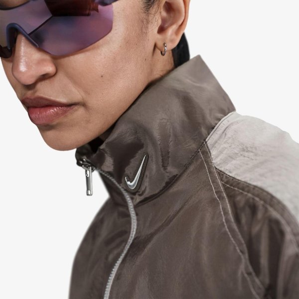 Женская ветровка NIKE W NSW JKT WVN STREET GLS