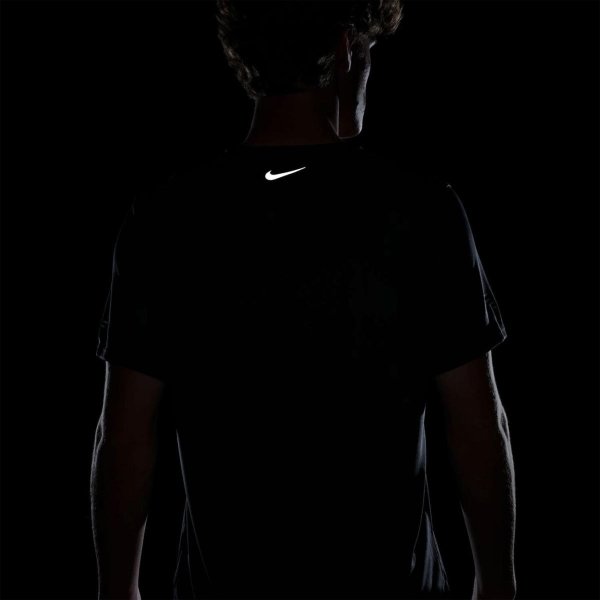Мужская футболка NIKE DRI-FIT MILER FLASH