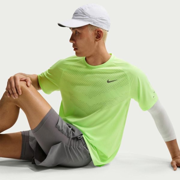 Мужская футболка NIKE STRIDE DRI-FIT