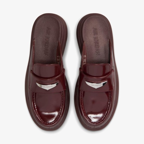 Женские тапочки WMNS AIR JORDAN MULE DARK TEAM RED