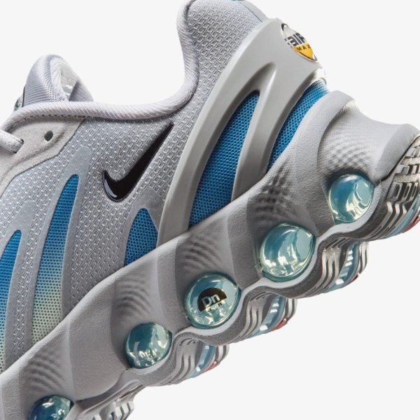 Детские кроссовки NIKE AIR MAX DN8 WOLF GREY / DUTCH BLUE (GS)