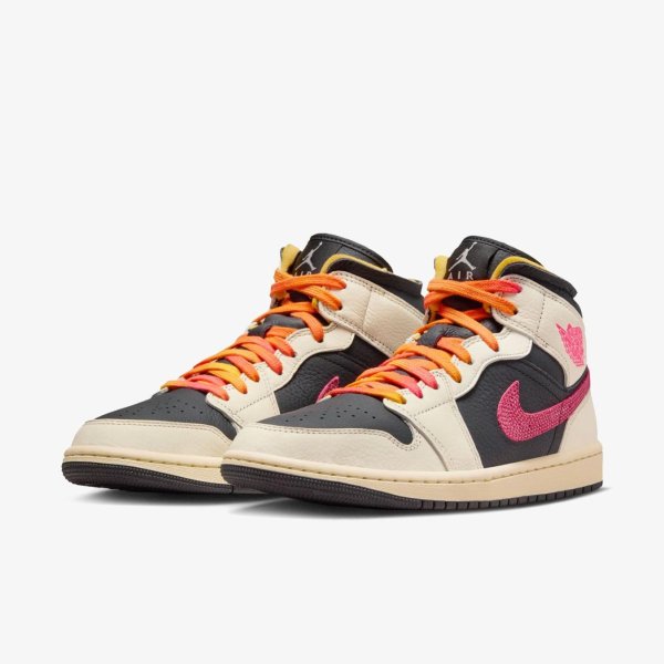 Женские кроссовки WMNS AIR JORDAN 1 MID SE EDGE FLIGHT CLUB