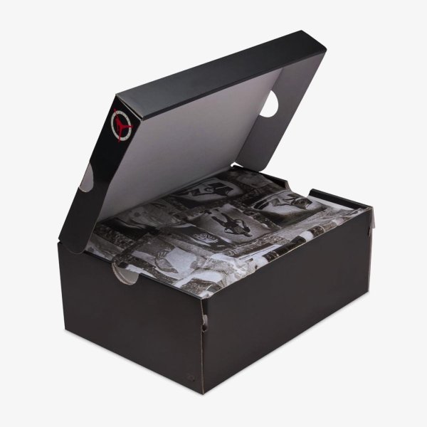 Женские кроссовки WMNS AIR JORDAN 1 MID SE EDGE FLIGHT CLUB