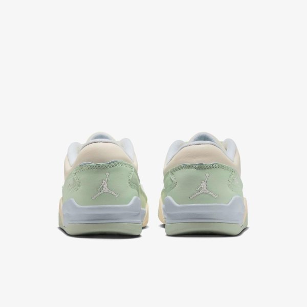 Женские кроссовки WMNS JORDAN FLIGHT COURT PALE IVORY / MUSLIN