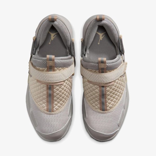 Жіночі кросівки WMNS JORDAN TRUNNER LX IRON ORE / ENIGMA STONE