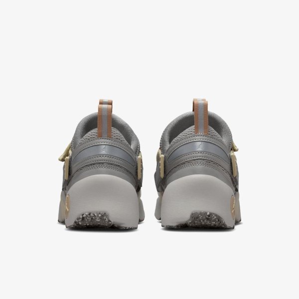 Жіночі кросівки WMNS JORDAN TRUNNER LX IRON ORE / ENIGMA STONE