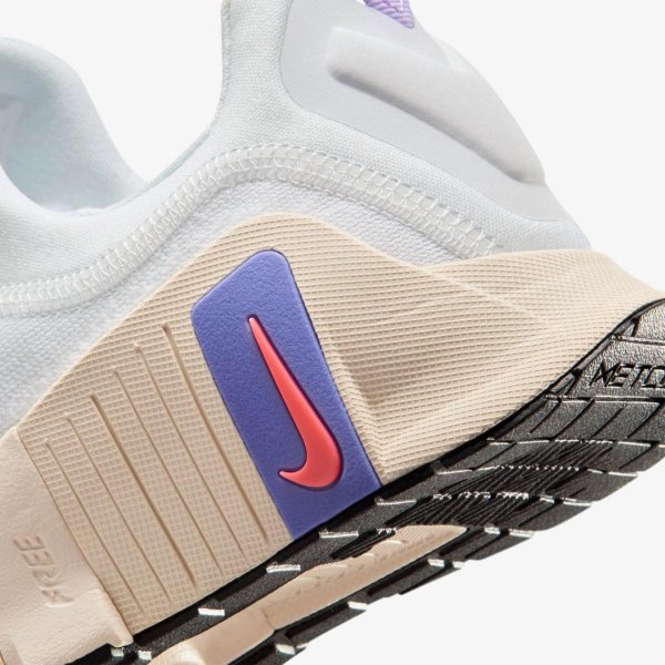 Женские кроссовки NIKE FREE METCON 6