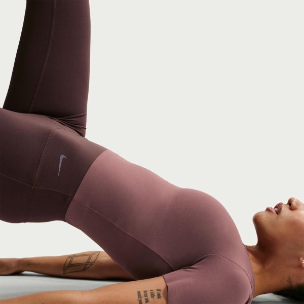 Жіноча футболка NIKE DRI-FIT ZENVY