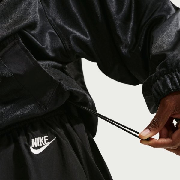 Жіноча толстовка NIKE SPORTSWEAR WINDRUNNER