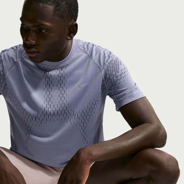 Мужская футболка NIKE M NK DFADV STRIDE NVLTY SS TOP