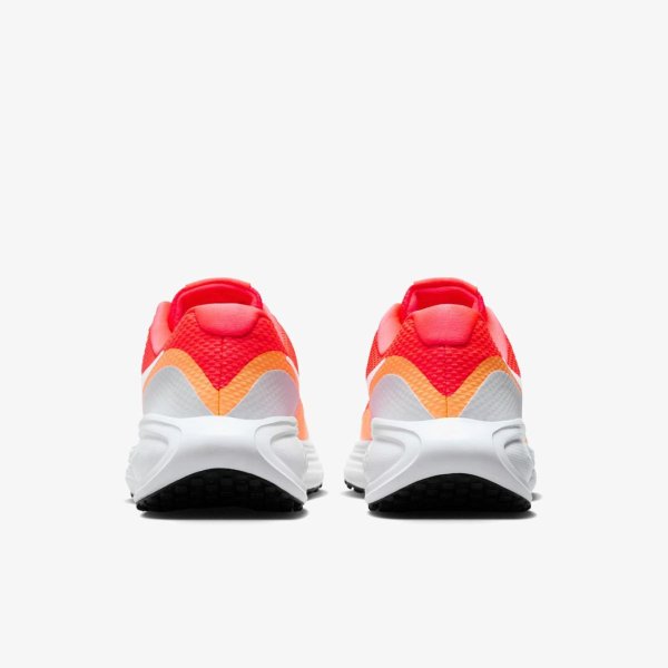 Жіночі кросівки NIKE W REVOLUTION 8