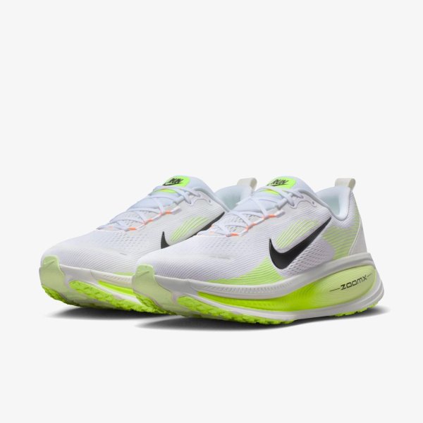 Чоловічі кросівки NIKE VOMERO 18