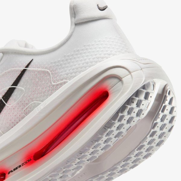 Чоловічі кросівки NIKE VOMERO PREMIUM