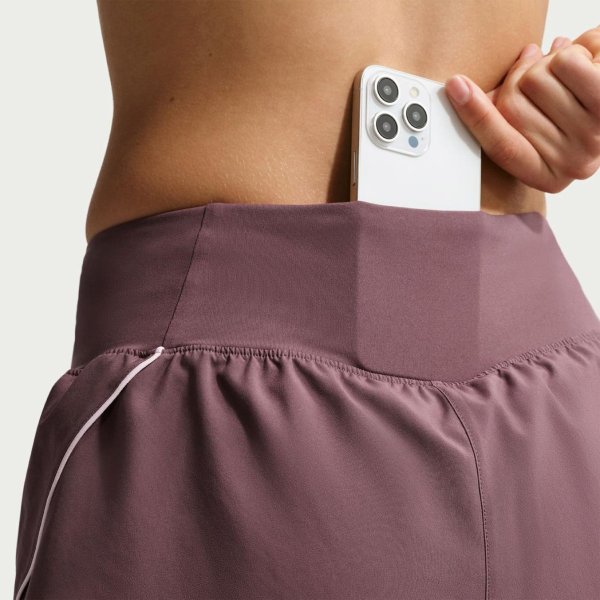 Жіночі шорти NIKE W NK TEMPO FLW SWSH MR DF SHRT