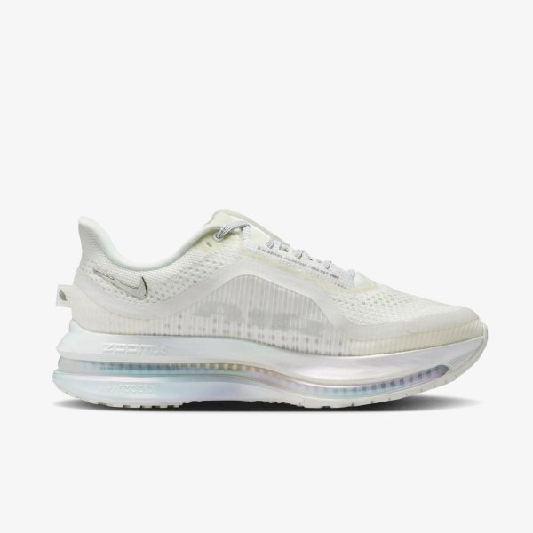 Женские кроссовки NIKE W PEGASUS PREMIUM ESS