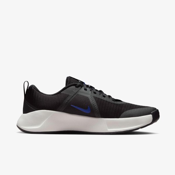 Чоловічі кросівки NIKE M MC TRAINER 3