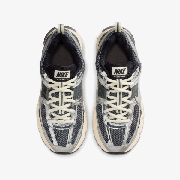 Детские кроссовки NIKE VOMERO 5 (GS)