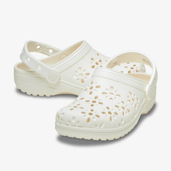 Клоги CROCS CLASSIC FLORAL CUT OUT CLOG CHALK