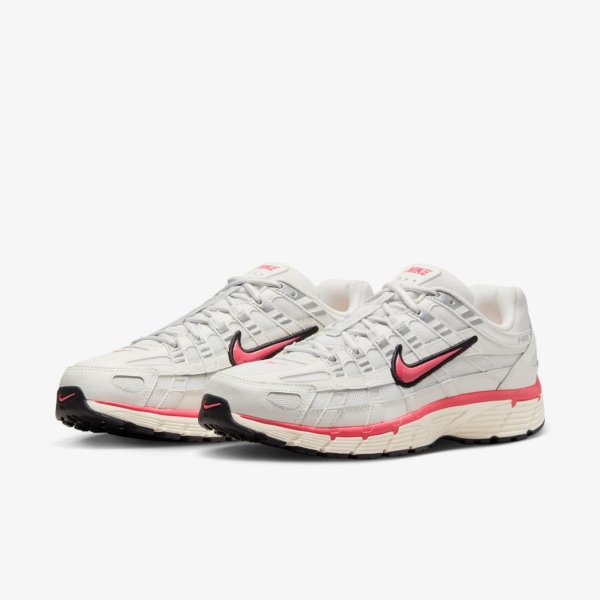 Женские кроссовки NIKE W P-6000
