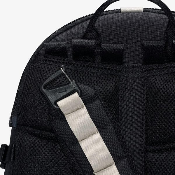 Рюкзак NIKE ACG DAYMAX BKPK