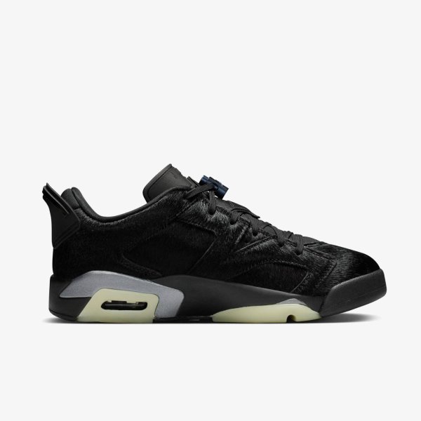 Женские кроссовки WMNS AIR JORDAN 6 LOW BLACKOUT