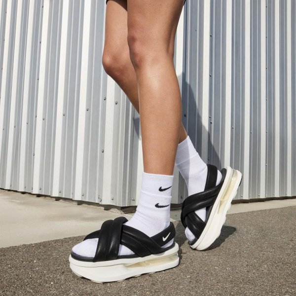 Жіночі сандалії NIKE WMNS AIR MAX ISLA SANDAL BLACK / SAIL