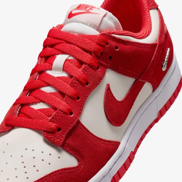 Жіночі кросівки NIKE WMNS DUNK LOW SUEDE LIGHT CRIMSON