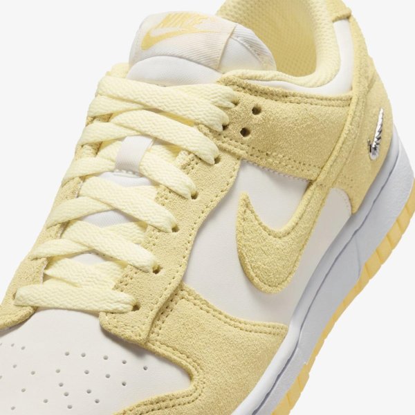 Жіночі кросівки WMNS NIKE DUNK LOW SUEDE SOFT YELLOW