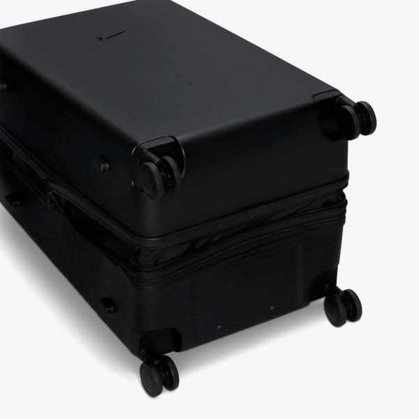 Чемодан NIKE NK 29IN HARDSHELL LUGGAGE