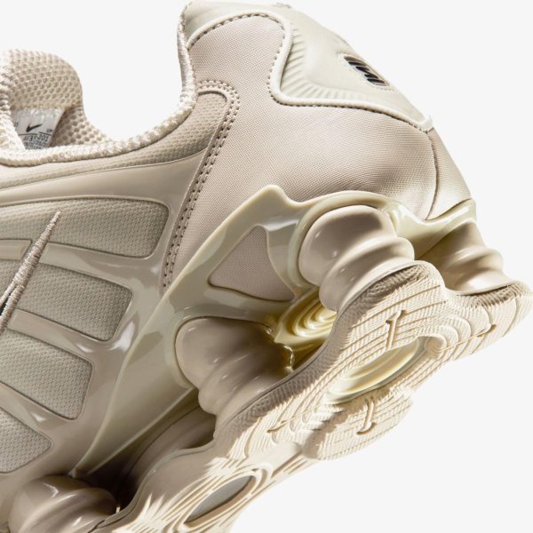 Чоловічі кросівки NIKE SHOX TL