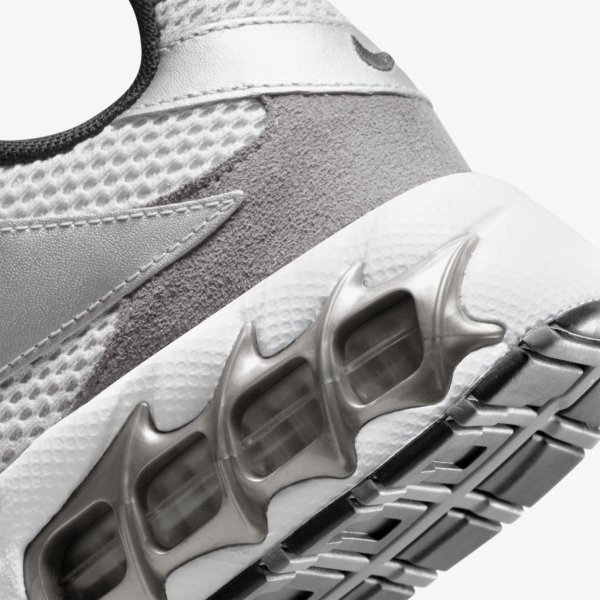 Жіночі кросівки NIKE W ZOOM AIR FIRE