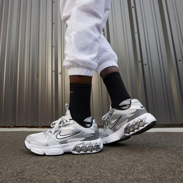 Жіночі кросівки NIKE W ZOOM AIR FIRE