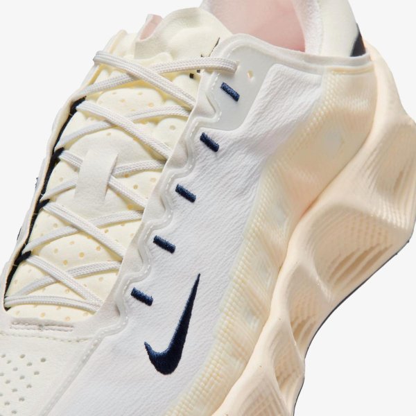 Чоловічі кросівки NIKE AVA ROVER