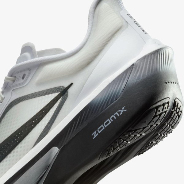 Чоловічі кросівки NIKE ZOOM FLY 6