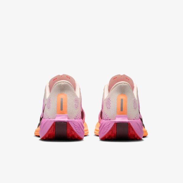 Женские кроссовки NIKE W PEGASUS PLUS